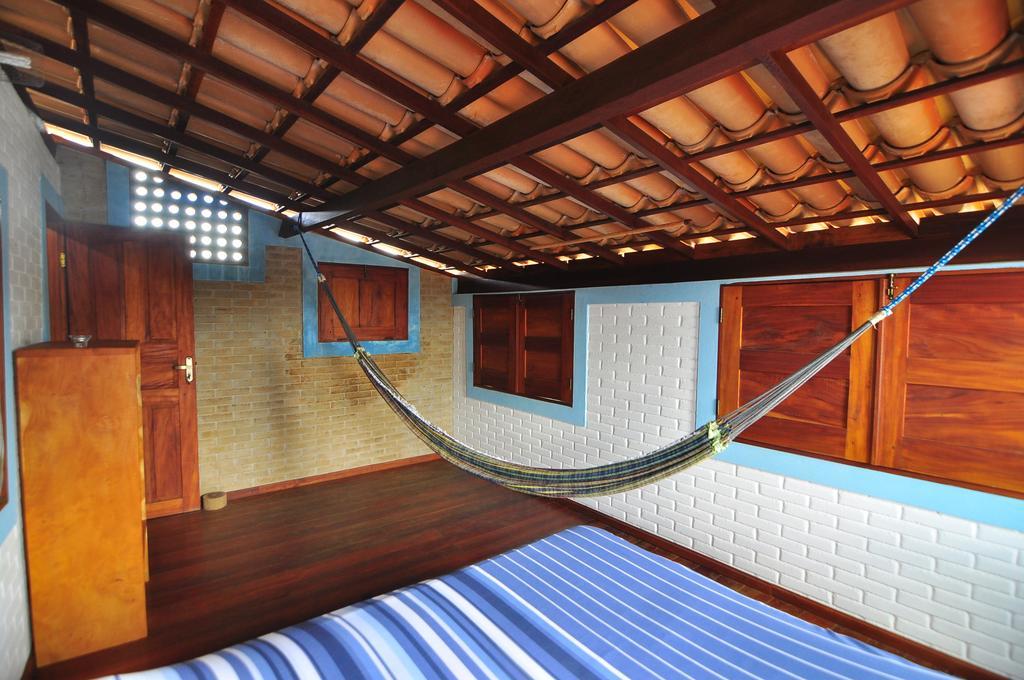 Casa Blanka 2010 - Eco Surf Guest House Itacare Room photo
